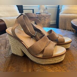 UGG Carine Espadrille Sandal